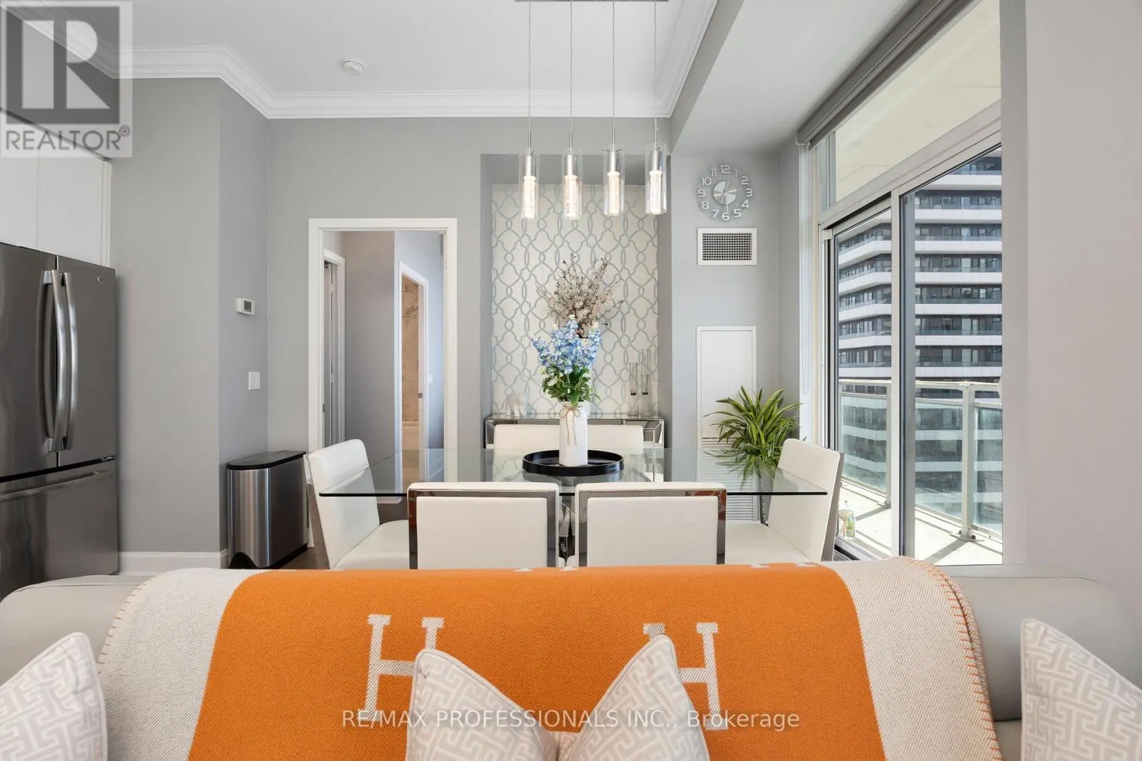 LPH3501 - 33 SHORE BREEZE DRIVE