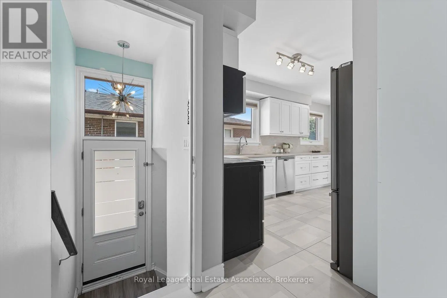 1624 CORAM CRESCENT