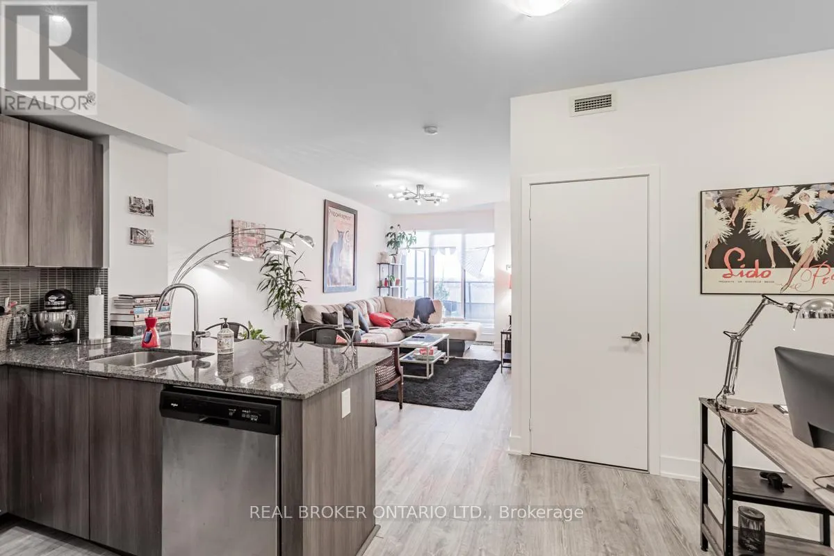 425 - 30 SHORE BREEZE DRIVE