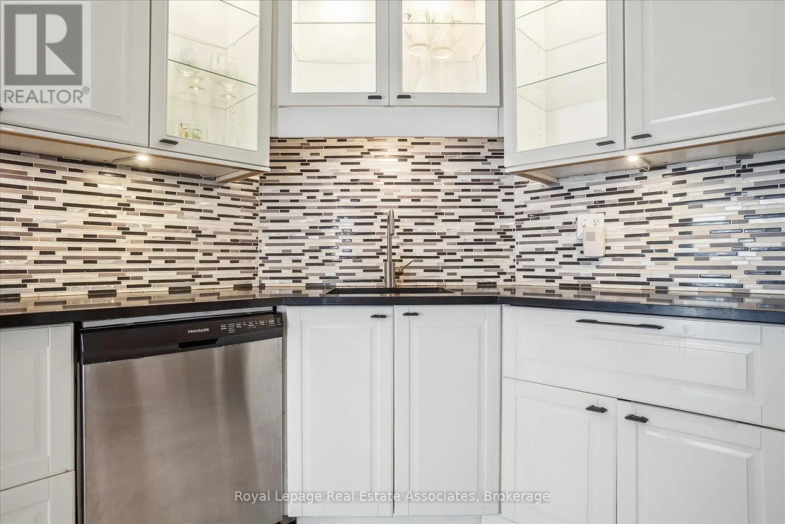 53 - 2035 SOUTH MILLWAY
