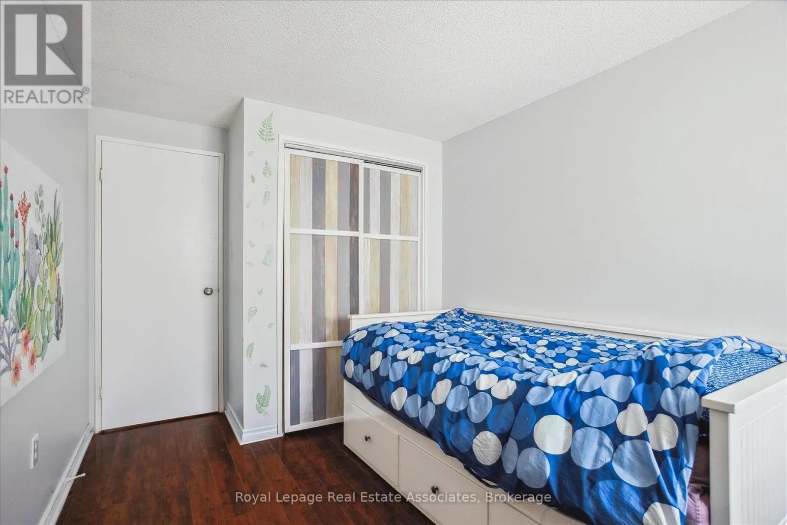 53 - 2035 SOUTH MILLWAY