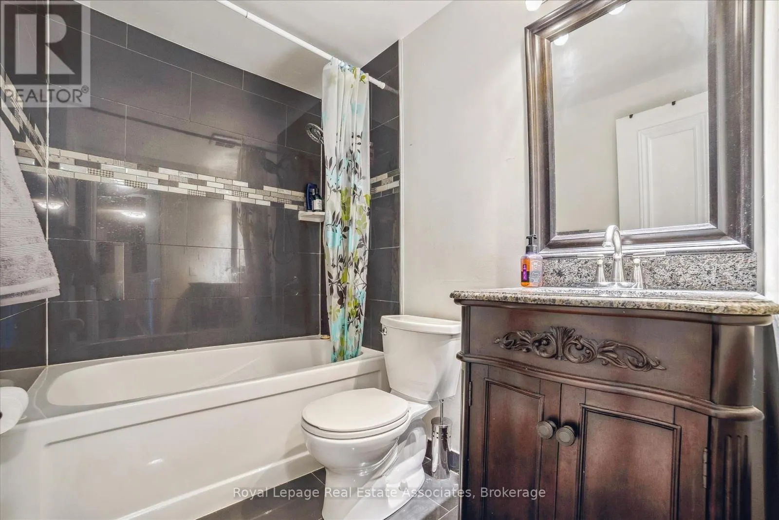 53 - 2035 SOUTH MILLWAY