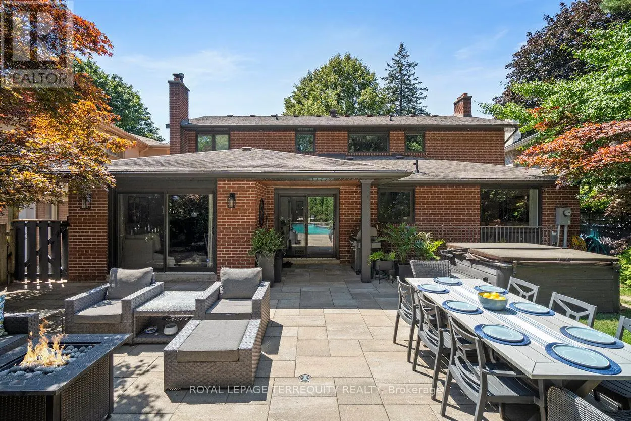 33 ASHFORD DRIVE