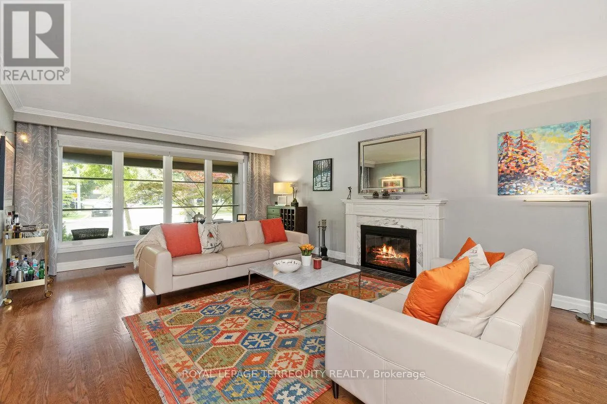 33 ASHFORD DRIVE