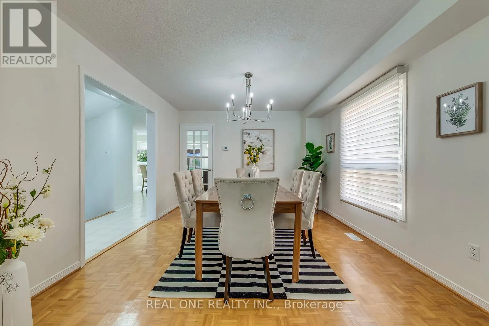 2751 DUNCAIRN DRIVE