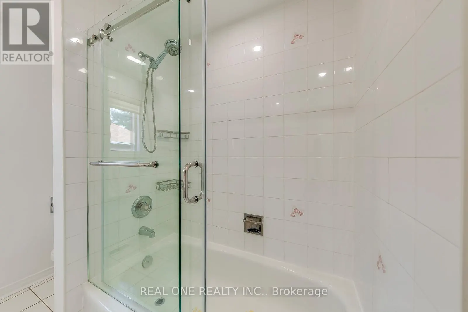 2751 DUNCAIRN DRIVE