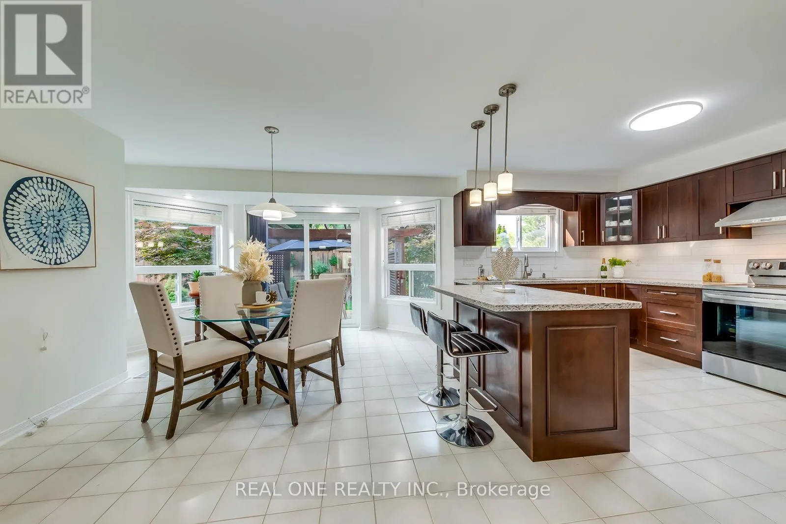 2751 DUNCAIRN DRIVE