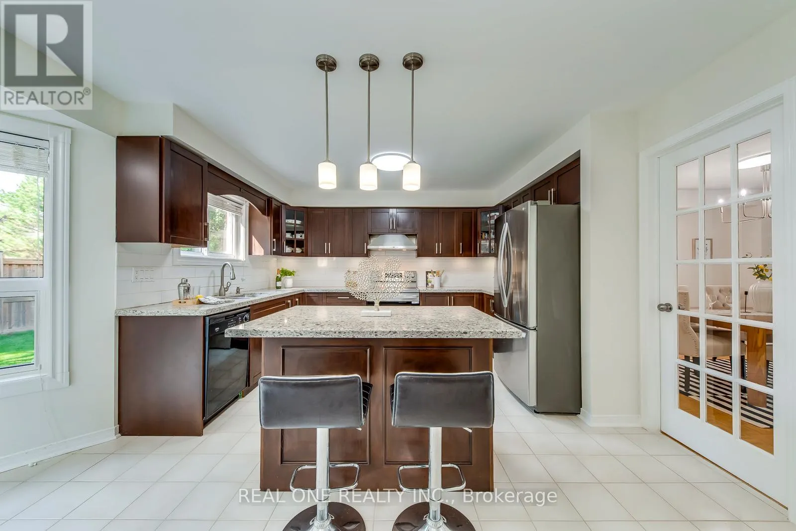 2751 DUNCAIRN DRIVE