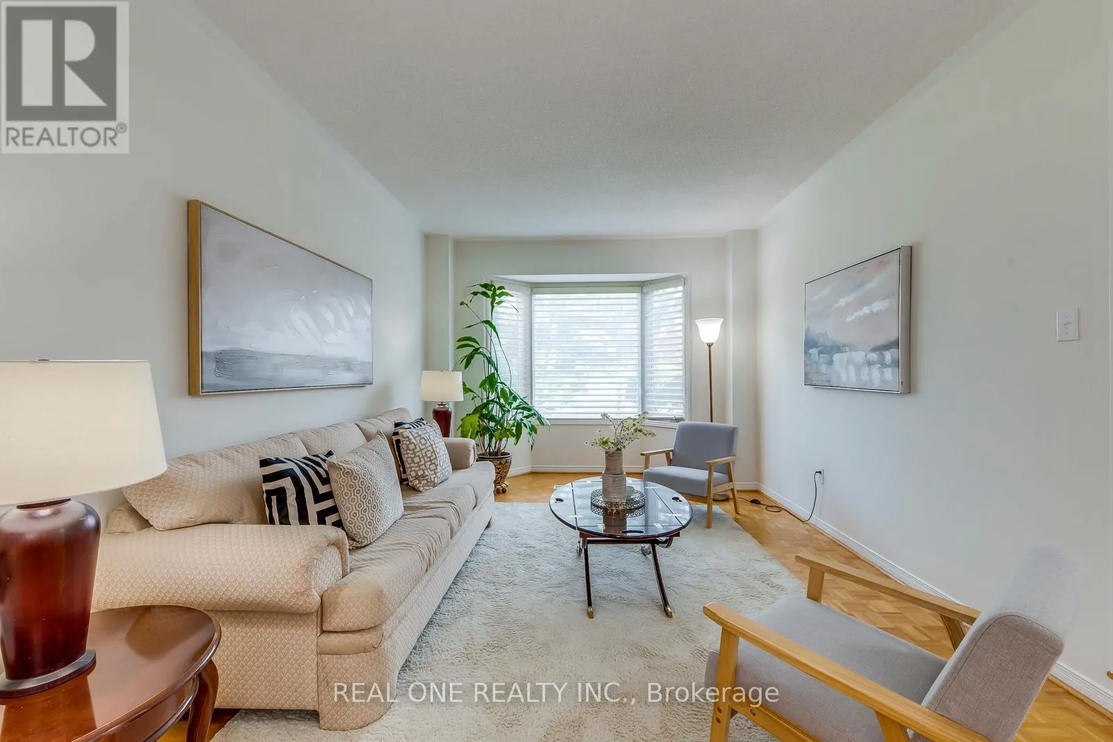 2751 DUNCAIRN DRIVE