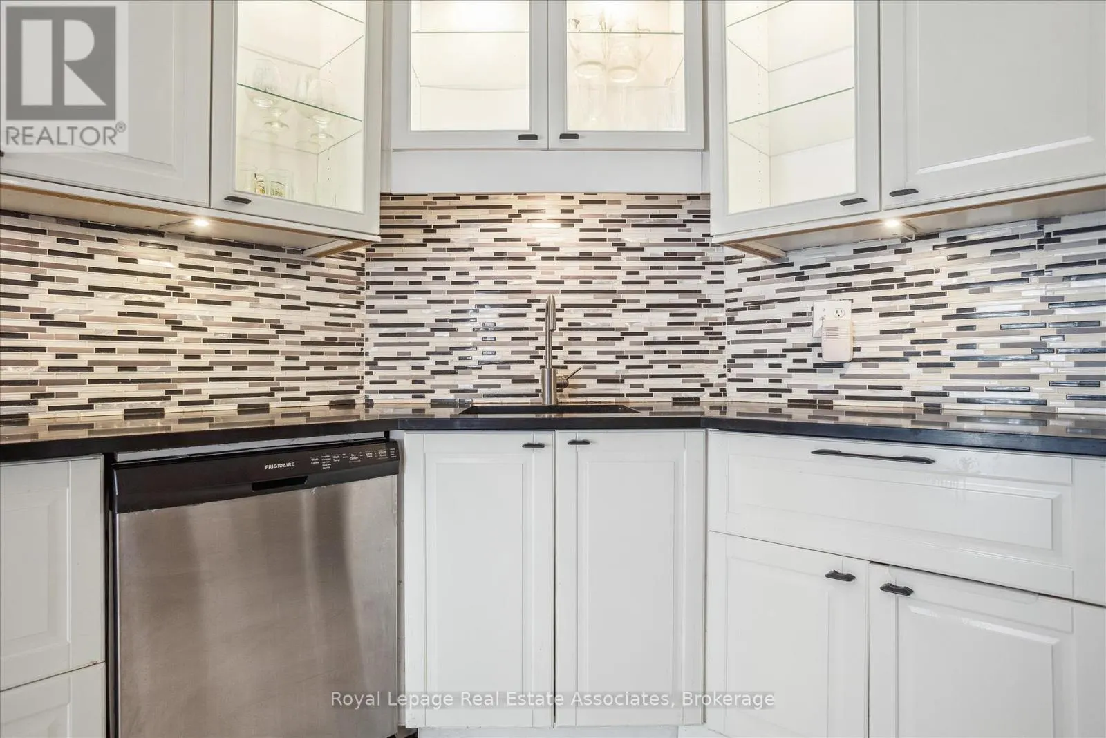 53 - 2035 SOUTH MILLWAY
