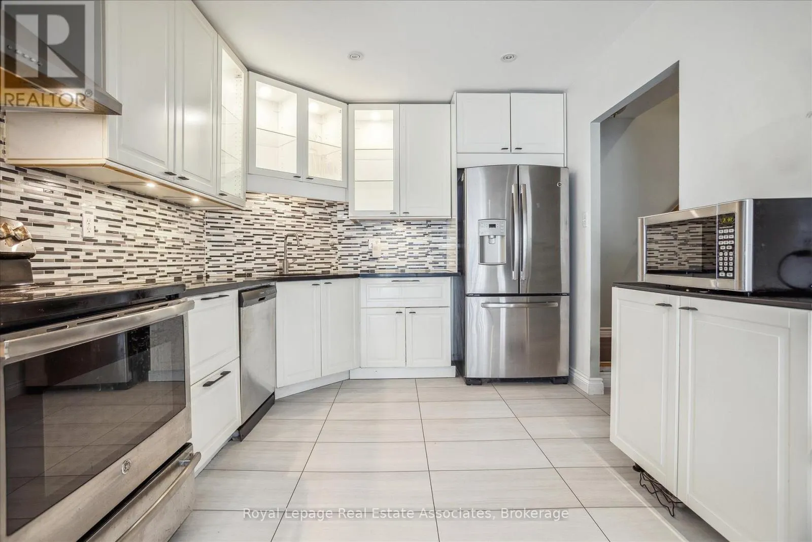 53 - 2035 SOUTH MILLWAY