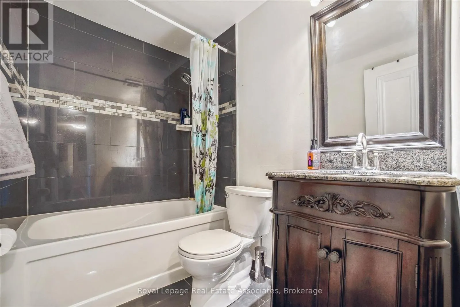 53 - 2035 SOUTH MILLWAY