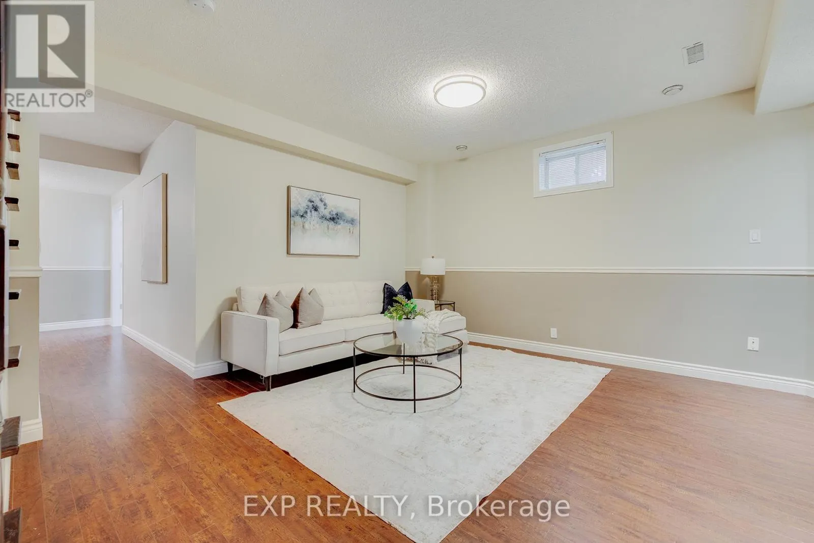 633 AVONWICK AVENUE