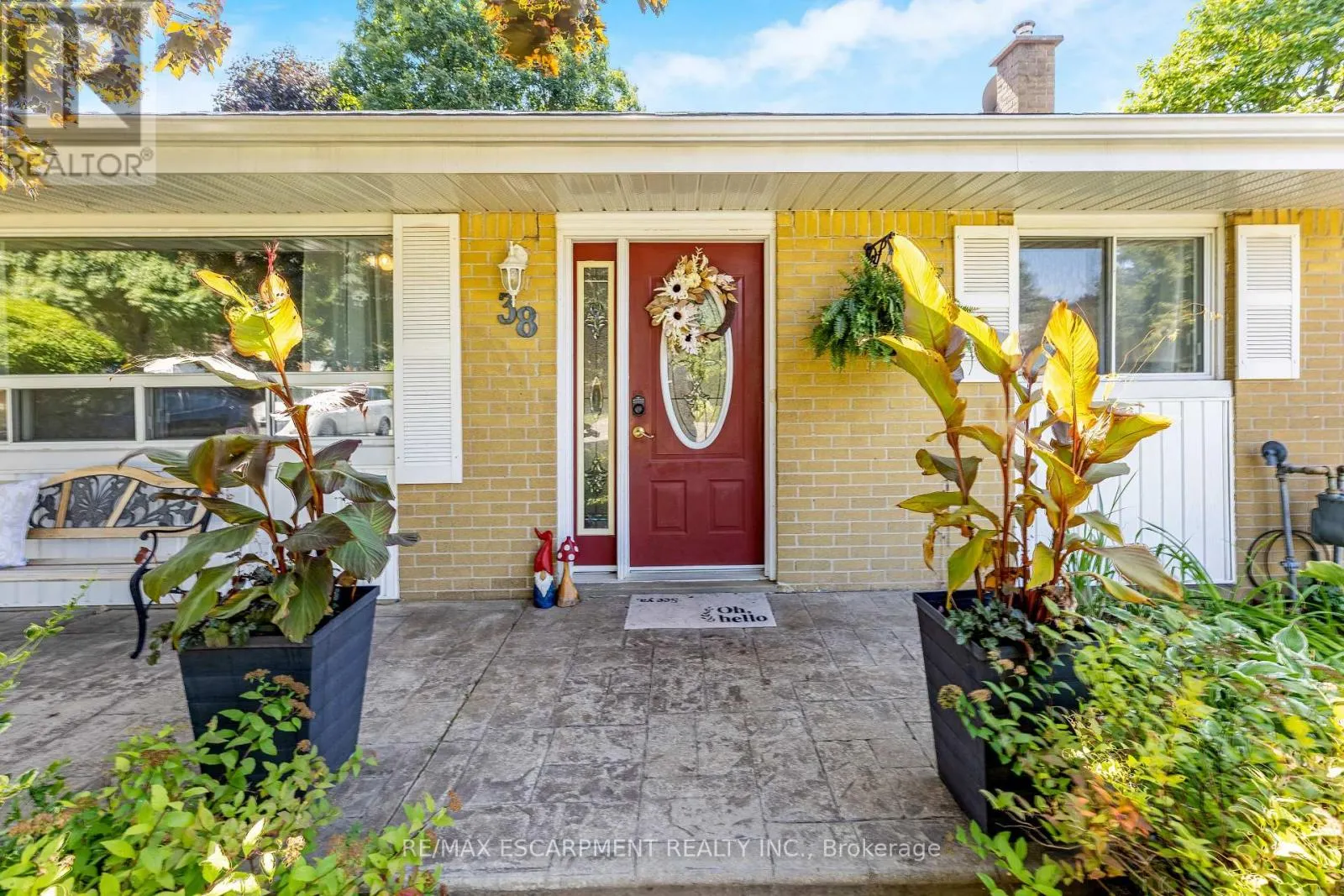 38 MOWBRAY PLACE