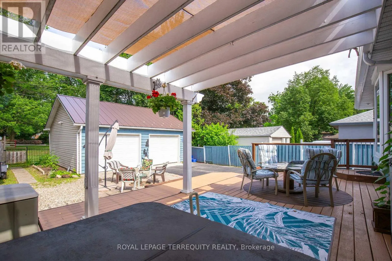 353 KINGSLEIGH COURT