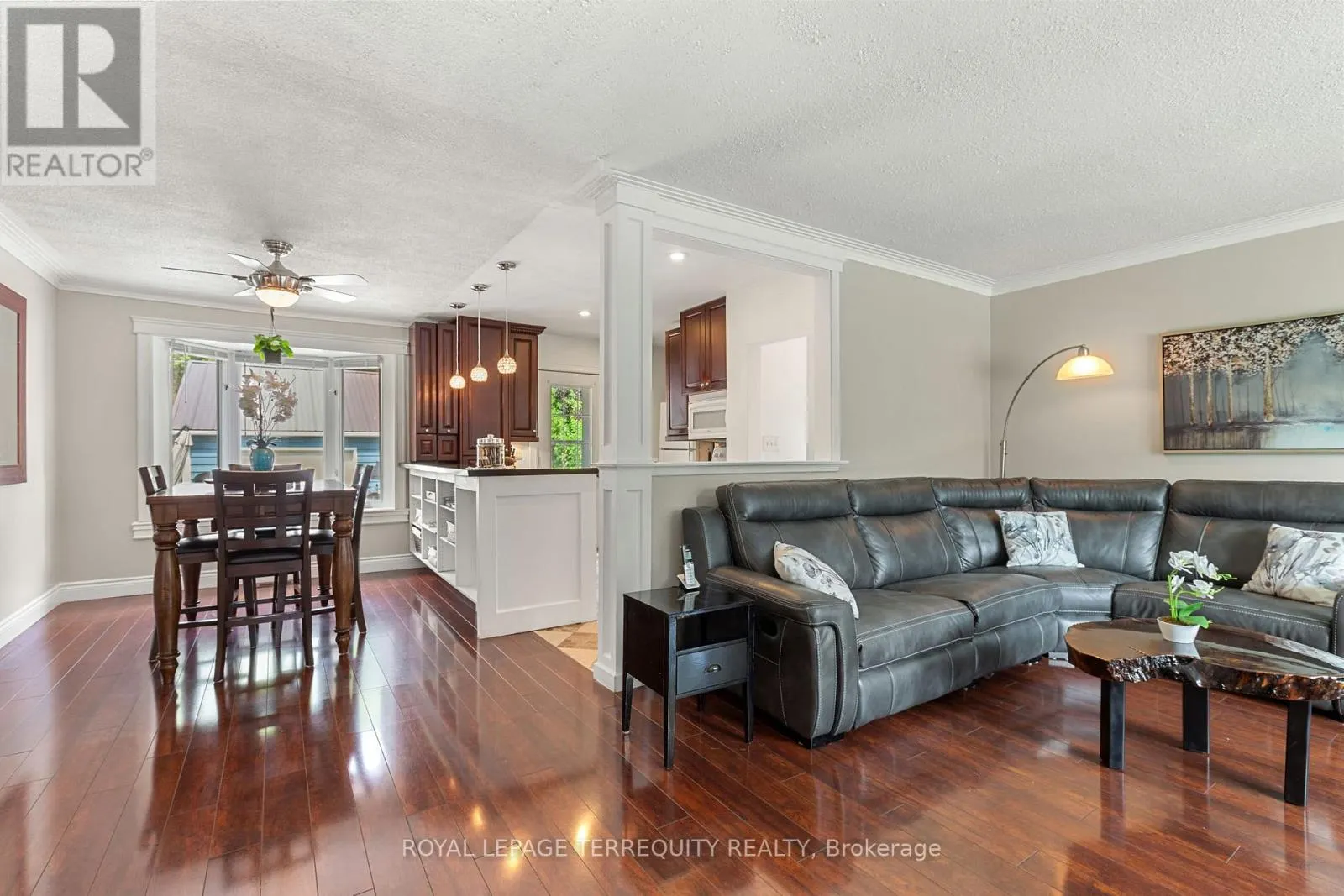 353 KINGSLEIGH COURT