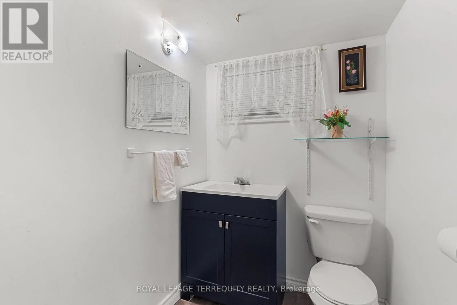 353 KINGSLEIGH COURT
