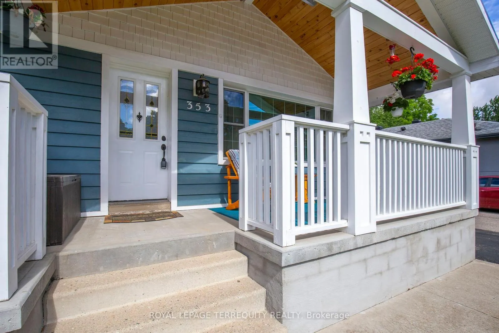 353 KINGSLEIGH COURT