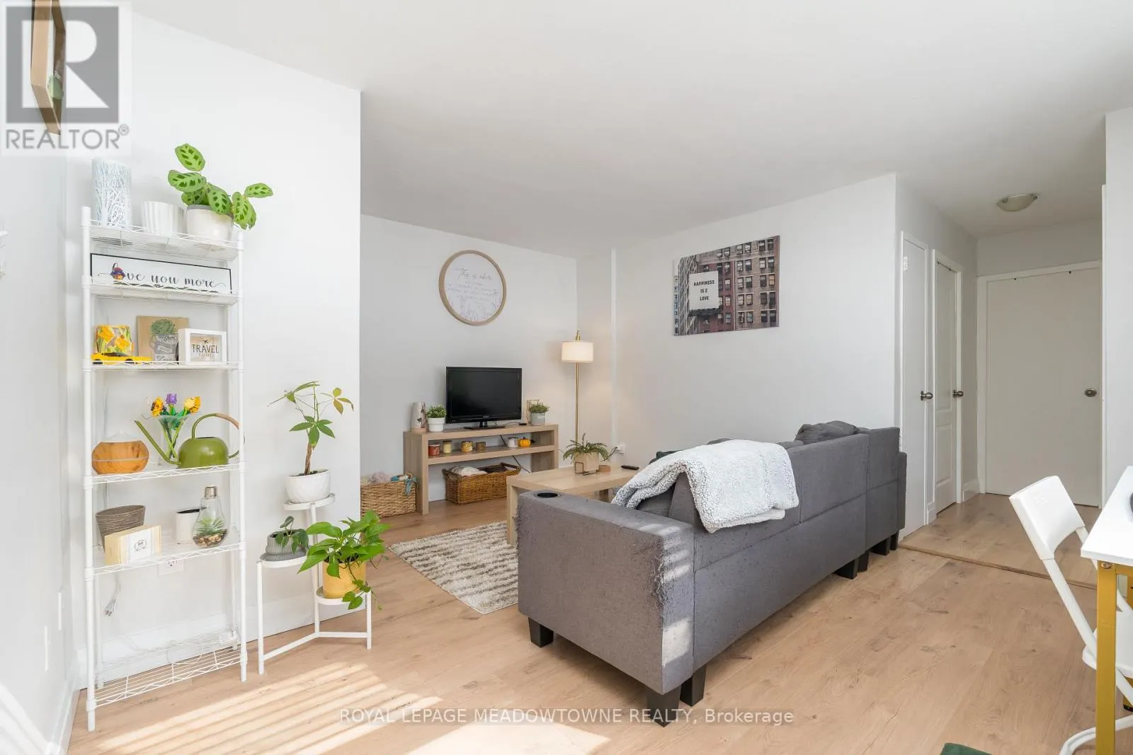 2A - 8 CHERRY STREET