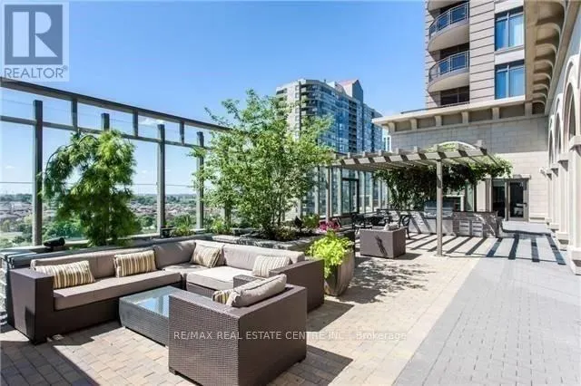 501 - 385 PRINCE OF WALES DRIVE