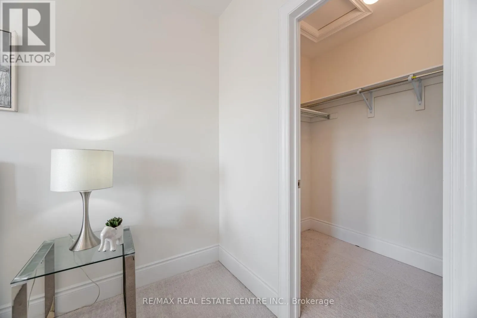 20 FOXSPARROW ROAD