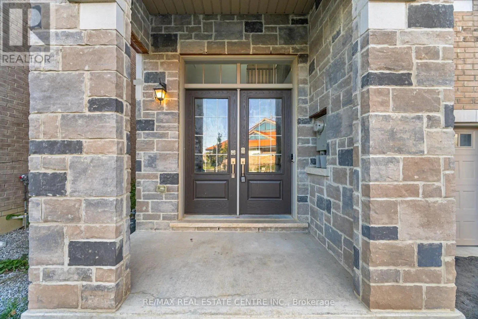 20 FOXSPARROW ROAD