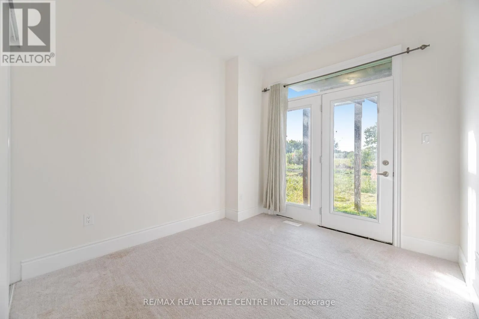 20 FOXSPARROW ROAD