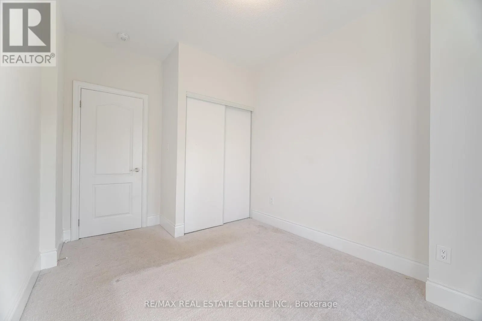 20 FOXSPARROW ROAD