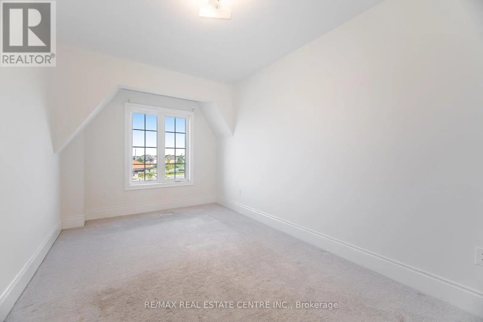 20 FOXSPARROW ROAD