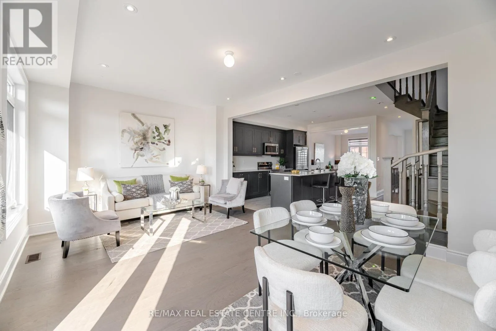 20 FOXSPARROW ROAD