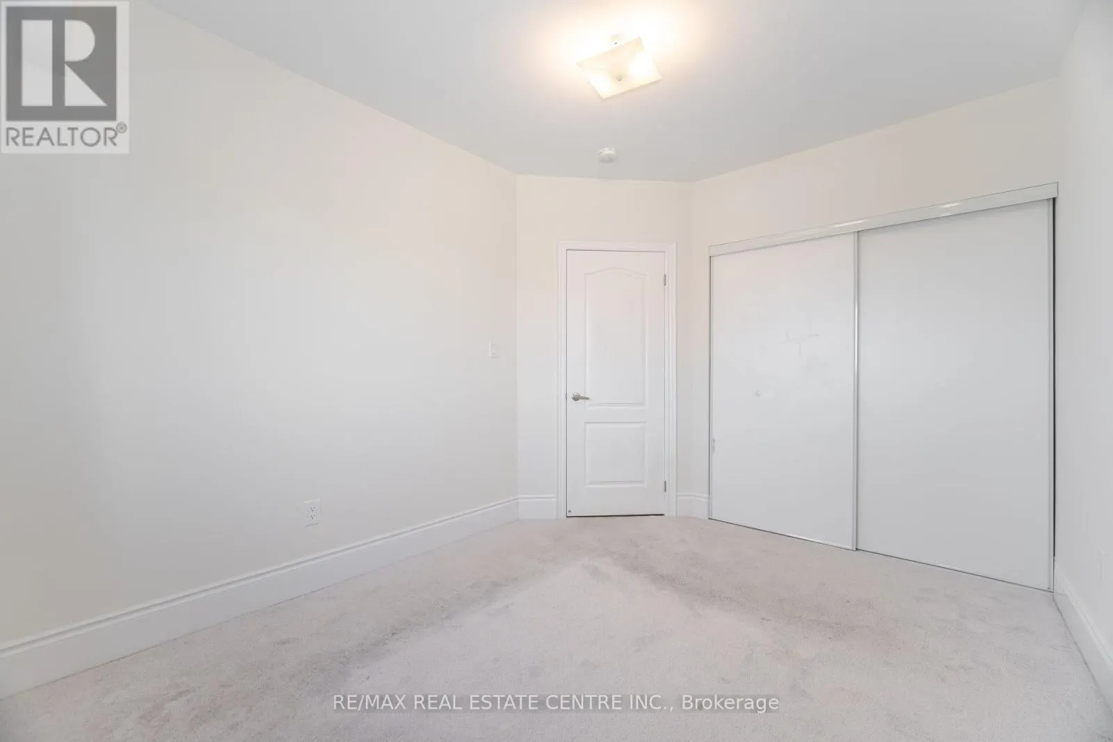 20 FOXSPARROW ROAD