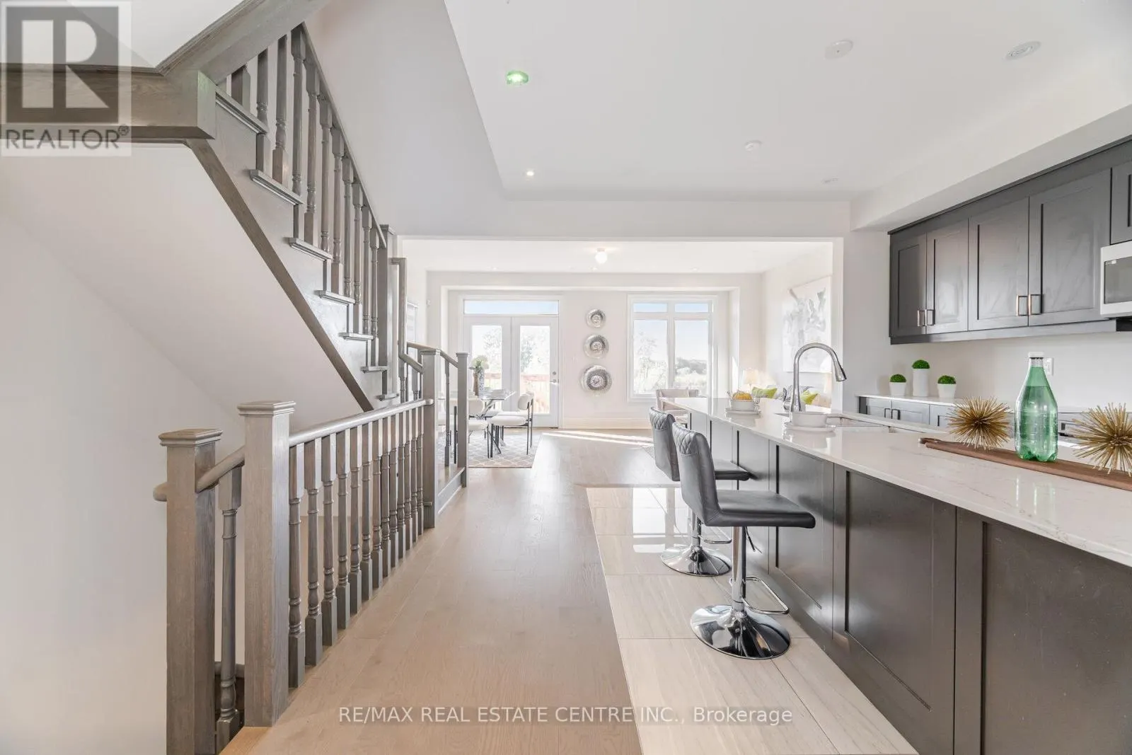 20 FOXSPARROW ROAD