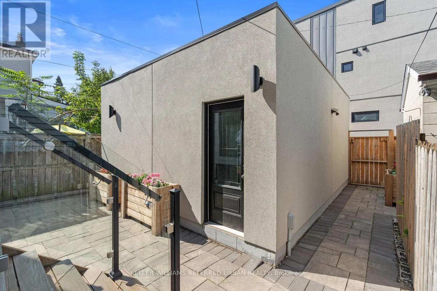 404 DELAWARE AVENUE