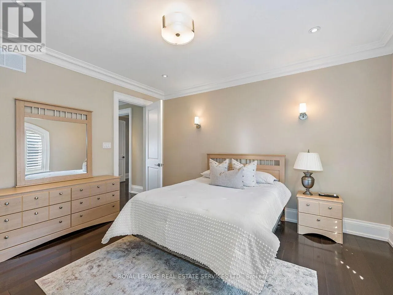 67 RENOWN ROAD