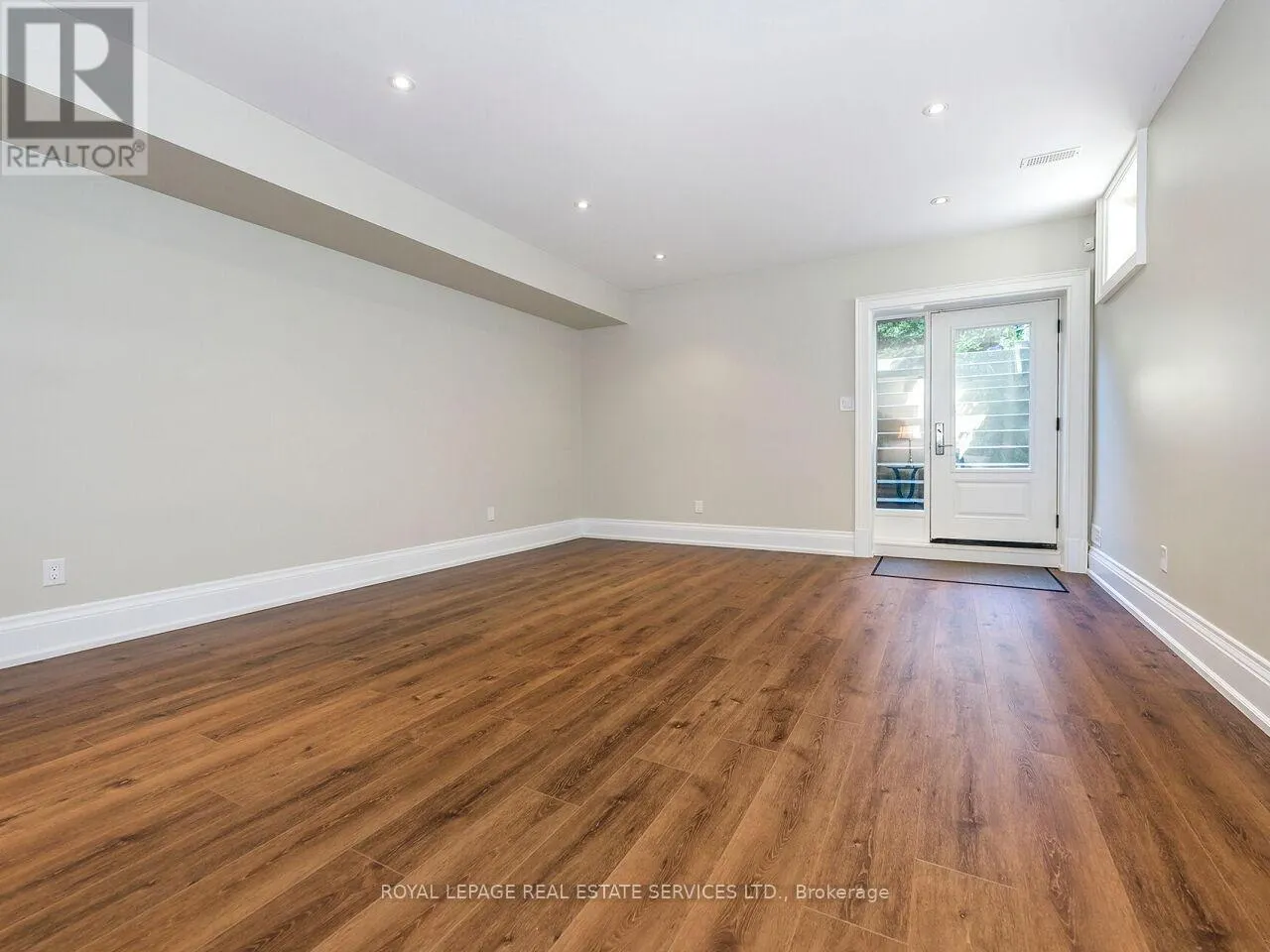 67 RENOWN ROAD