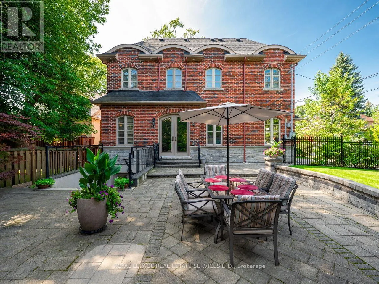 67 RENOWN ROAD
