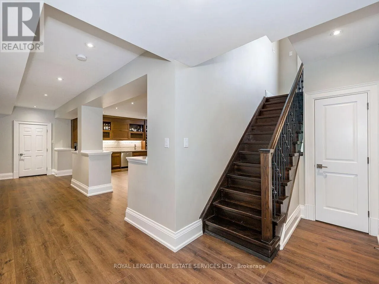 67 RENOWN ROAD