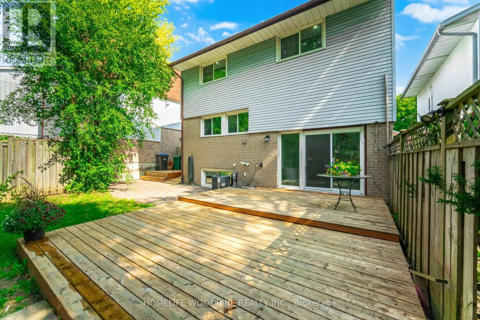 22 HIGHVIEW TRAIL
