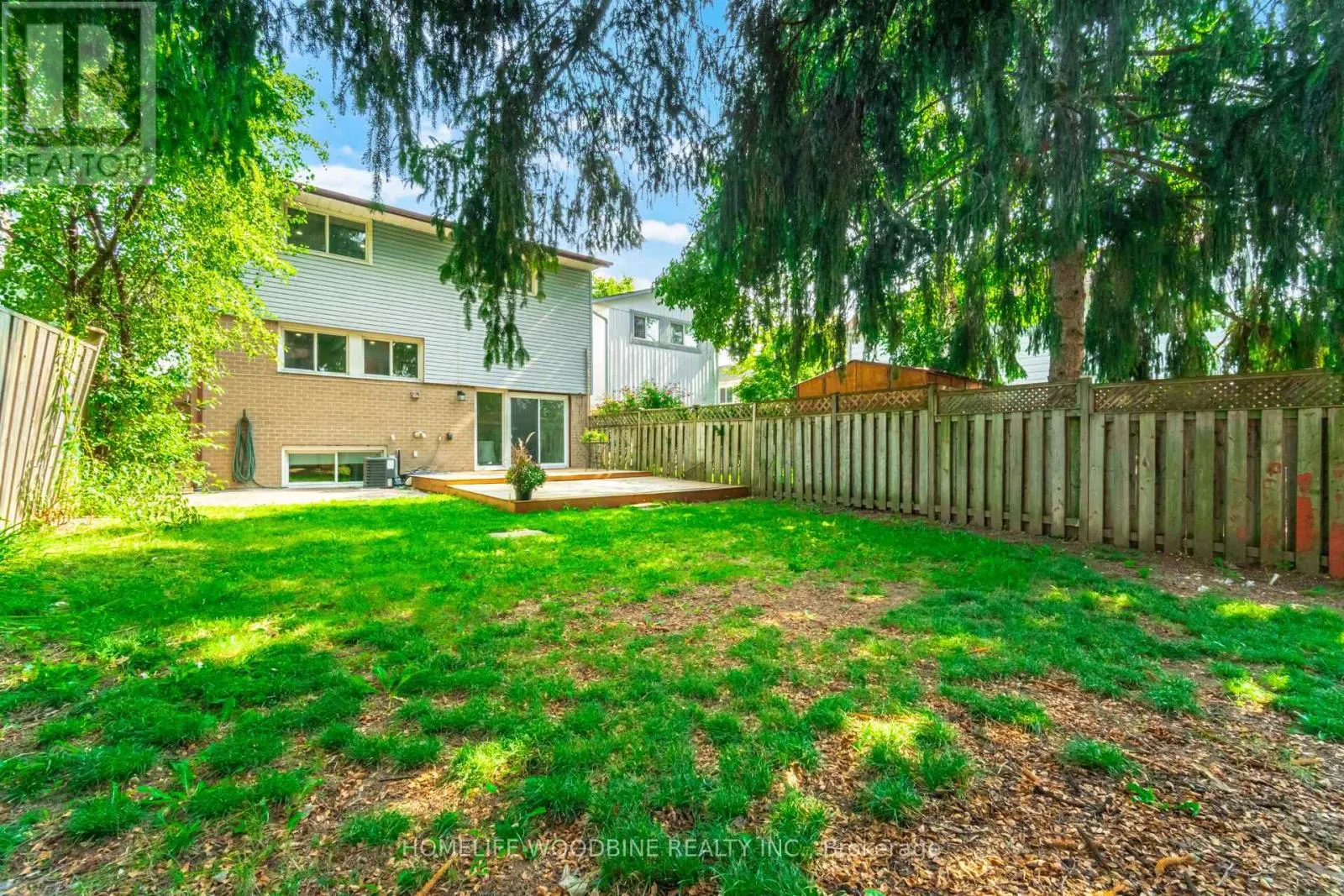 22 HIGHVIEW TRAIL