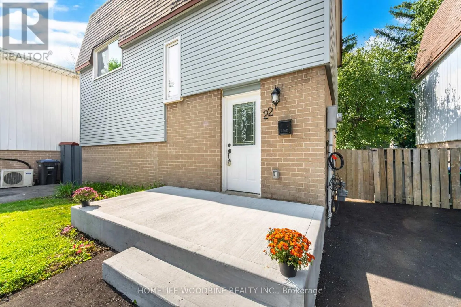 22 HIGHVIEW TRAIL