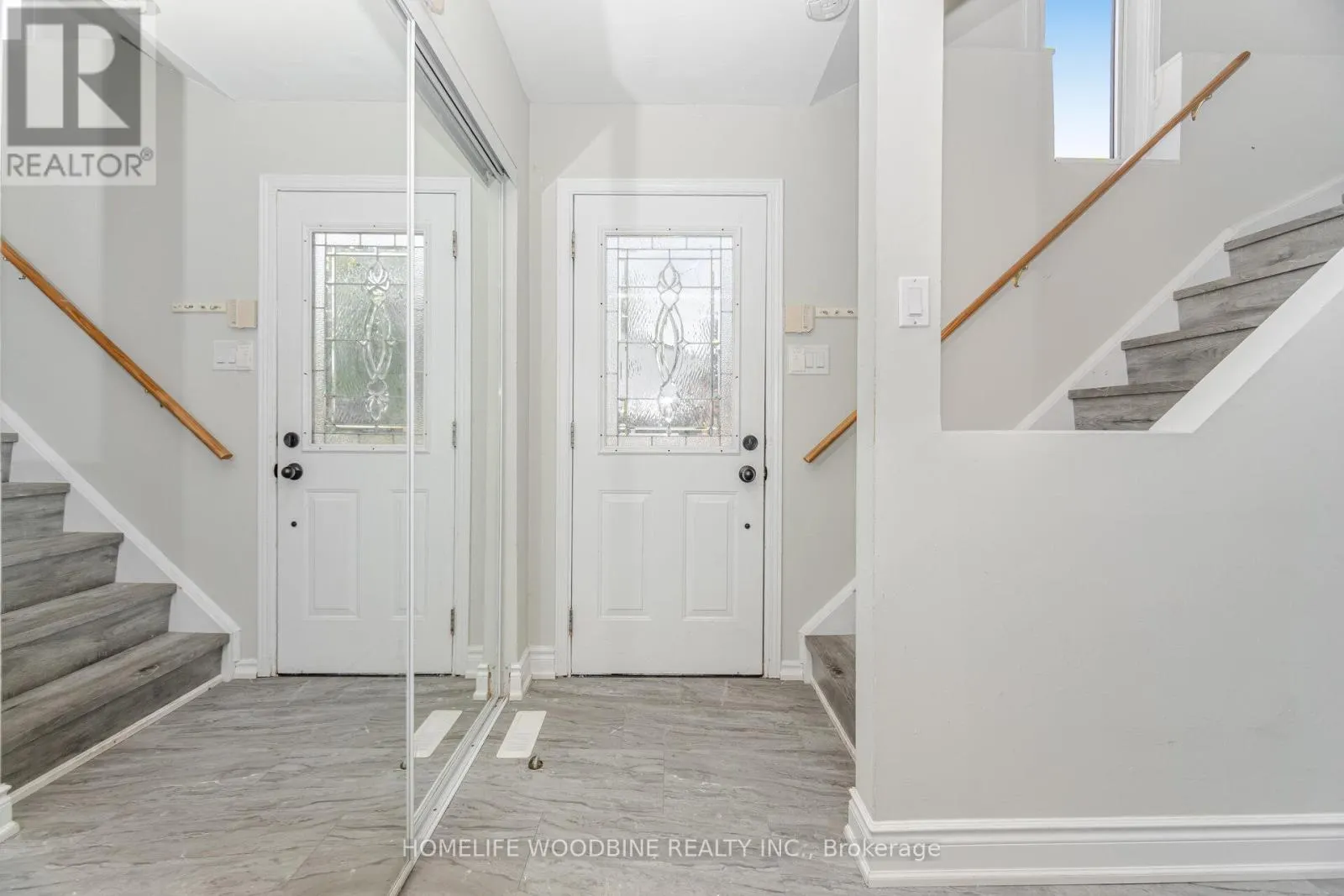 22 HIGHVIEW TRAIL