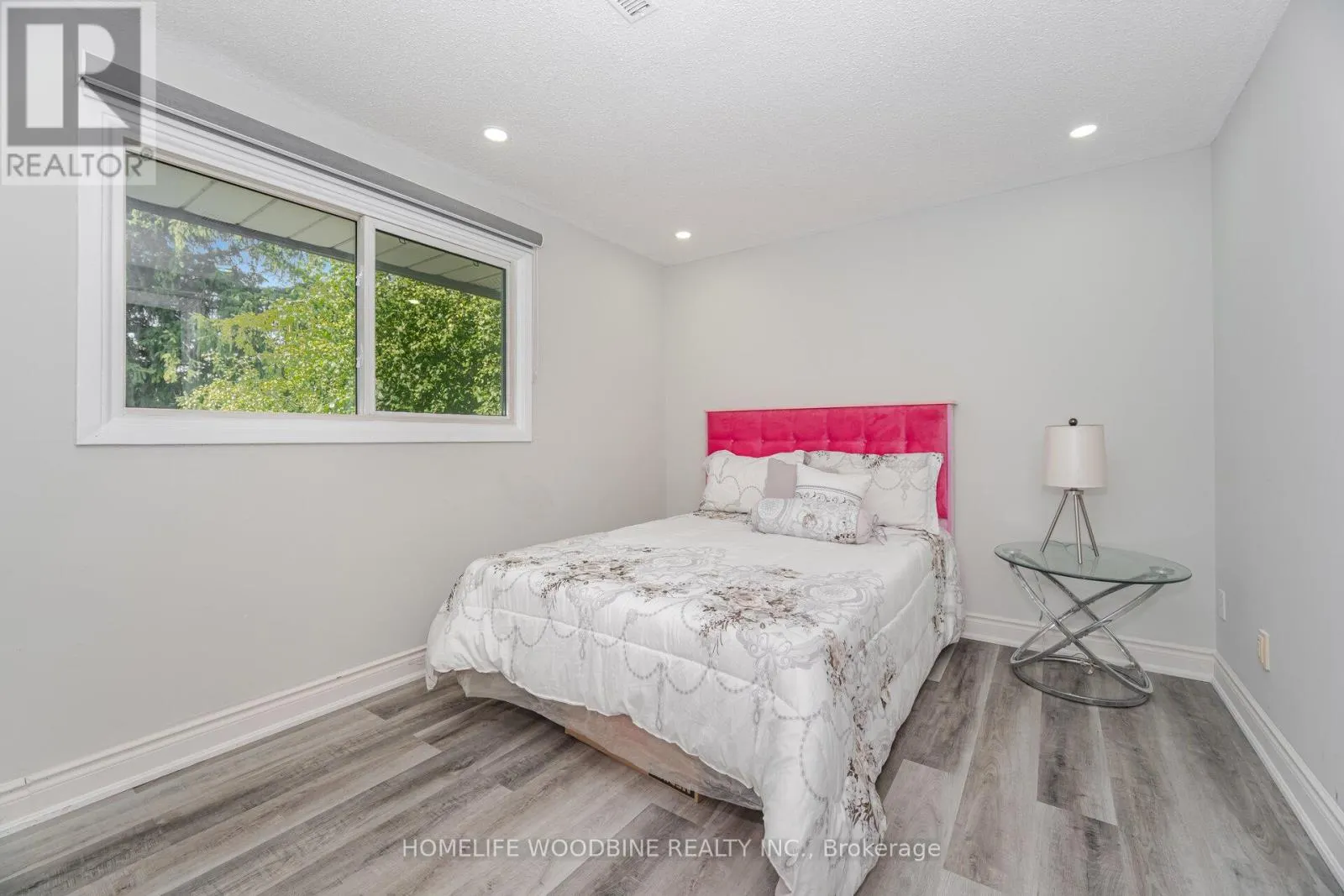 22 HIGHVIEW TRAIL