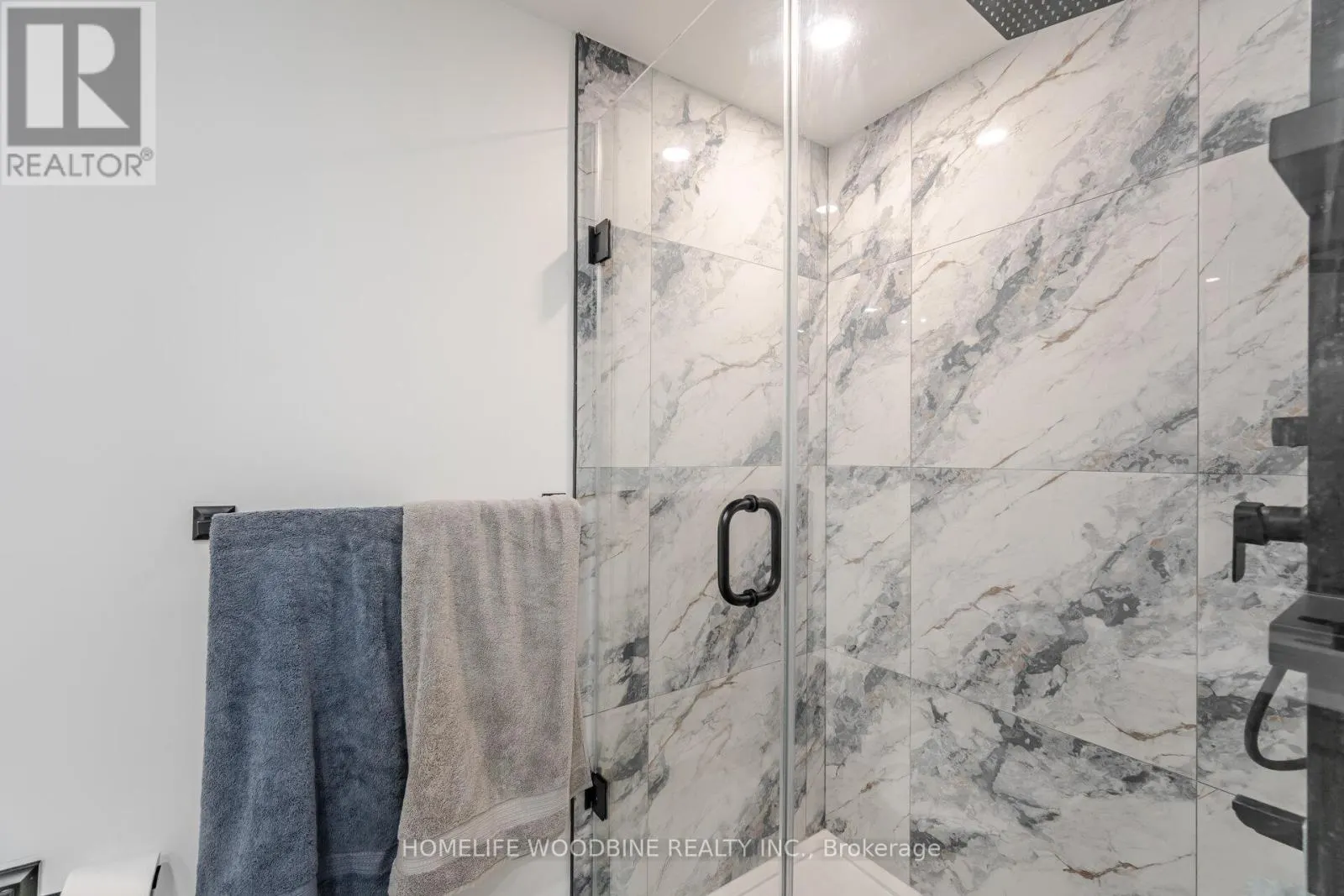 22 HIGHVIEW TRAIL