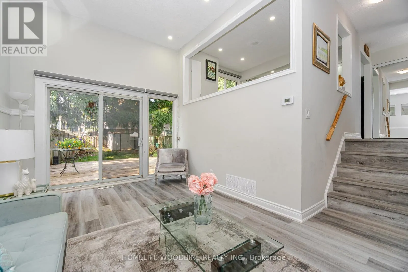22 HIGHVIEW TRAIL