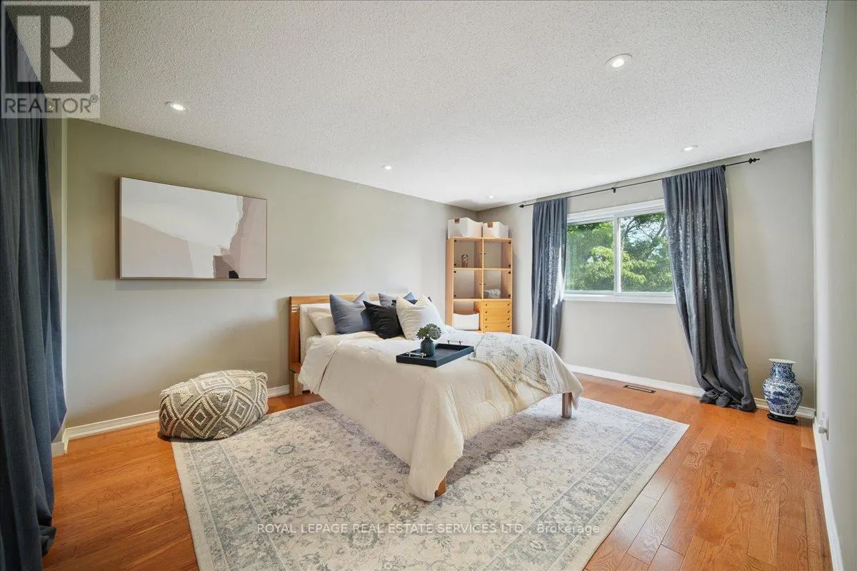 19 MILLSBOROUGH CRESCENT