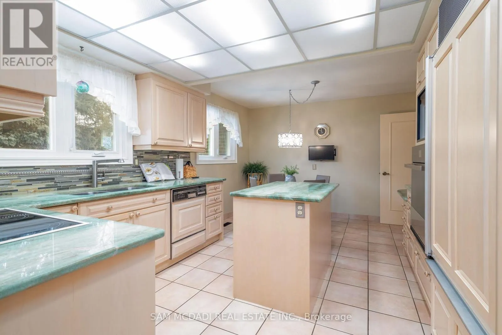 2529 CLAYMORE CRESCENT