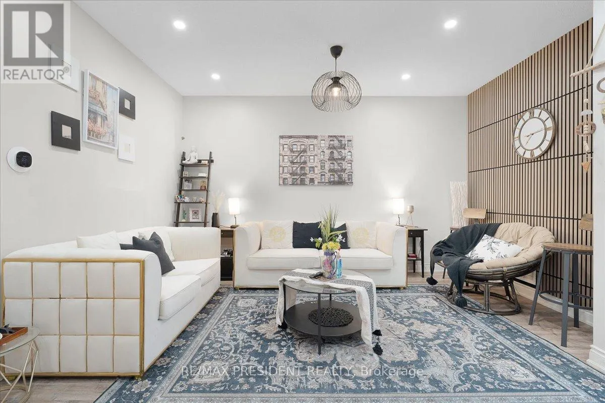 56 NATRONIA TRAIL