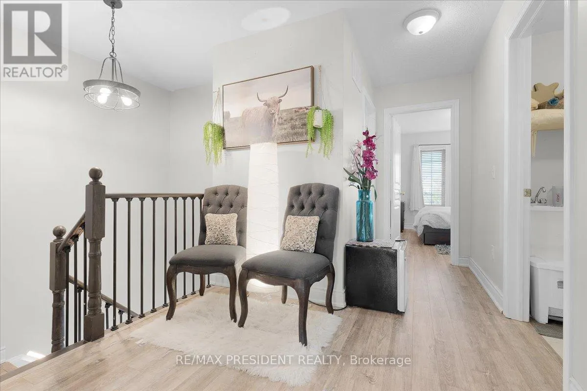56 NATRONIA TRAIL