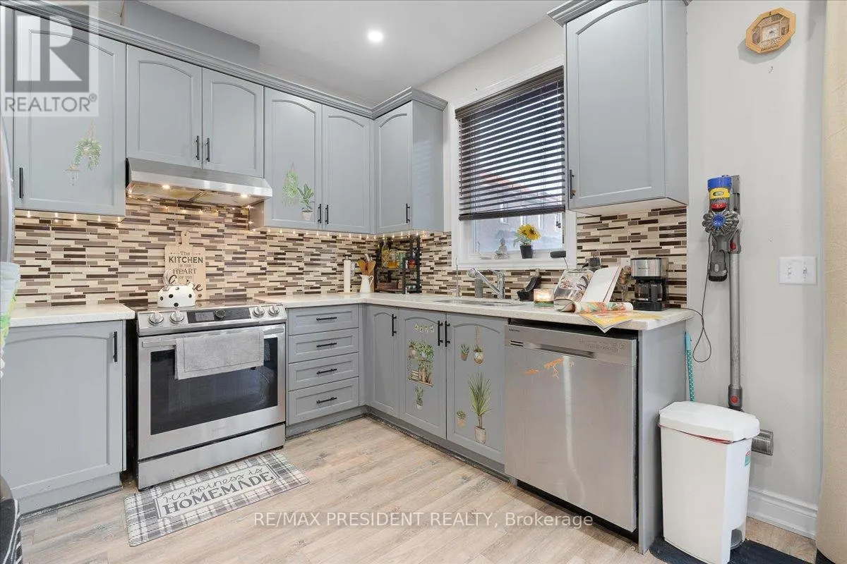56 NATRONIA TRAIL