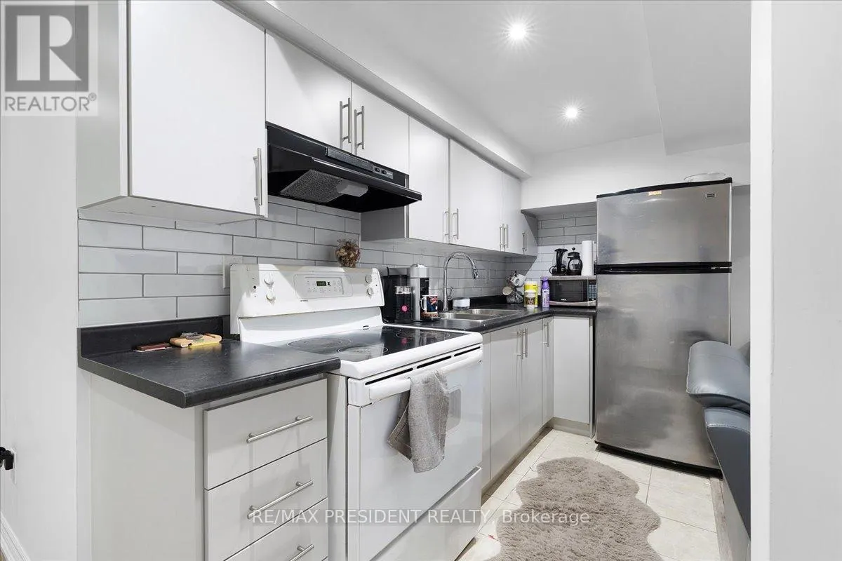 56 NATRONIA TRAIL